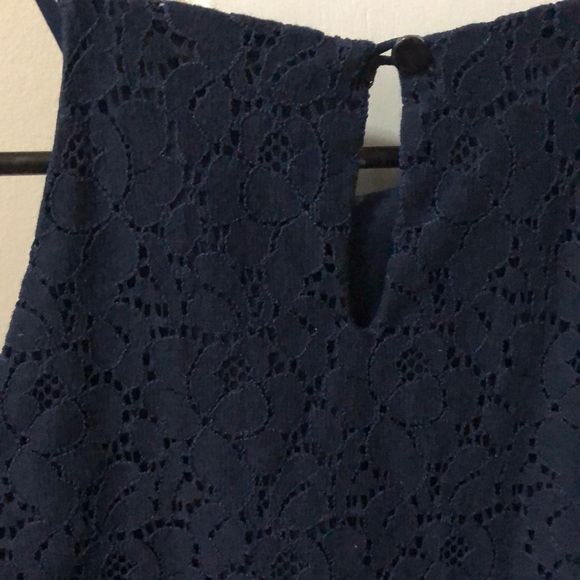 Monteau - high neck lace over lay tank top - Picture 5 of 5